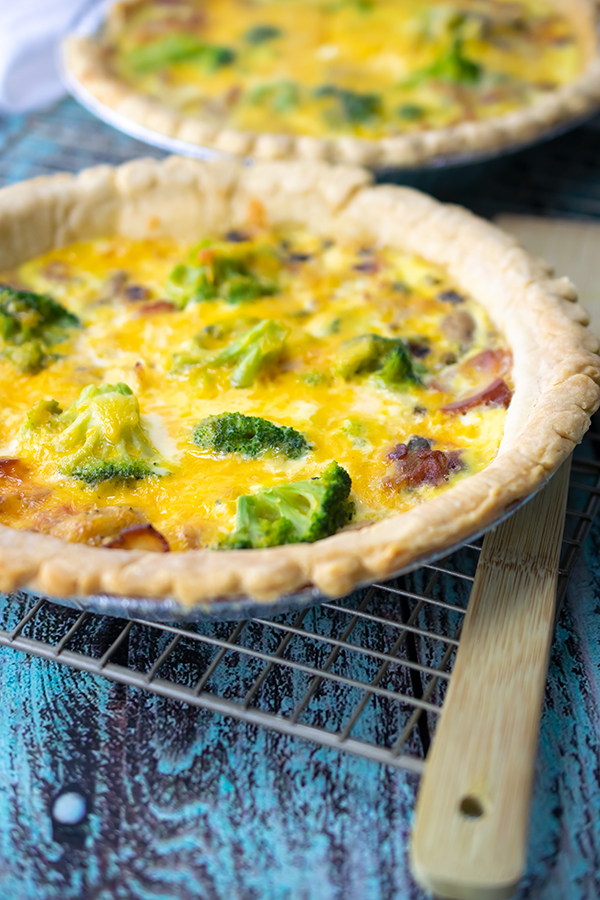 15604 VID EASY BRUNCH QUICHE detail image embed1