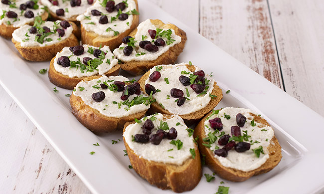 An Easy Appetizer to Add Holiday Cheer