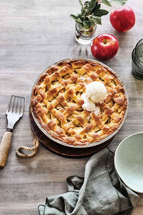 **Indulge in Culinary Bliss: Mastering the Art of Homemade Apple Pie Tarts**
