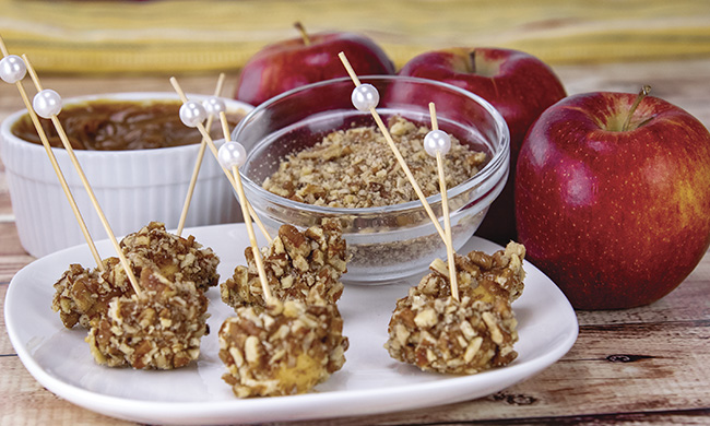 16950 VID Country Caramel Envy Apples Detail Intro image