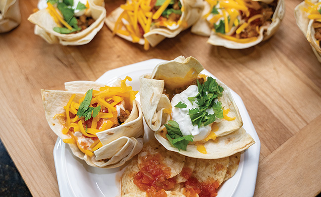 17674 VID Taco Cups detail image embed