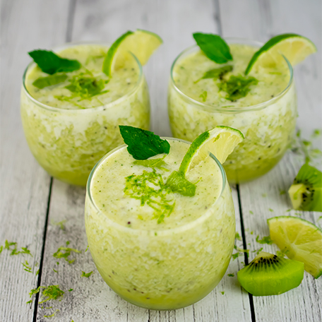 A Luscious Lime Smoothie for Hot Summer Days