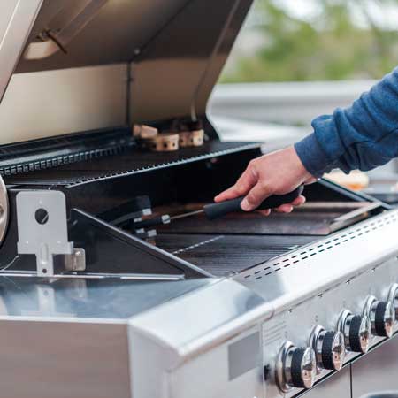A How-To Guide for Deep Cleaning Your Grill