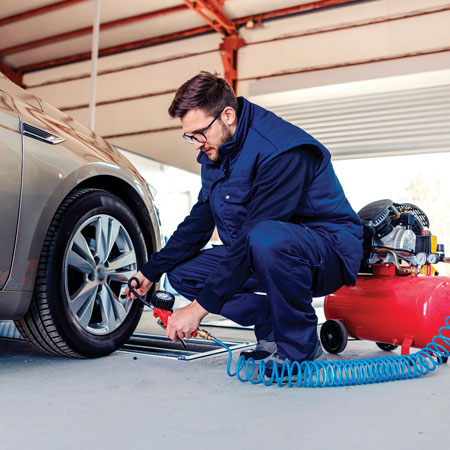Roll Through Summer Safely: 7 tips for safe seasonal driving